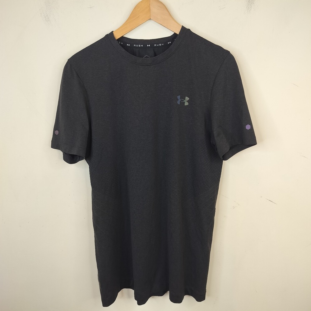 Under Armour Rush T-Shirt Celliant HeatGear Seamless Athletic